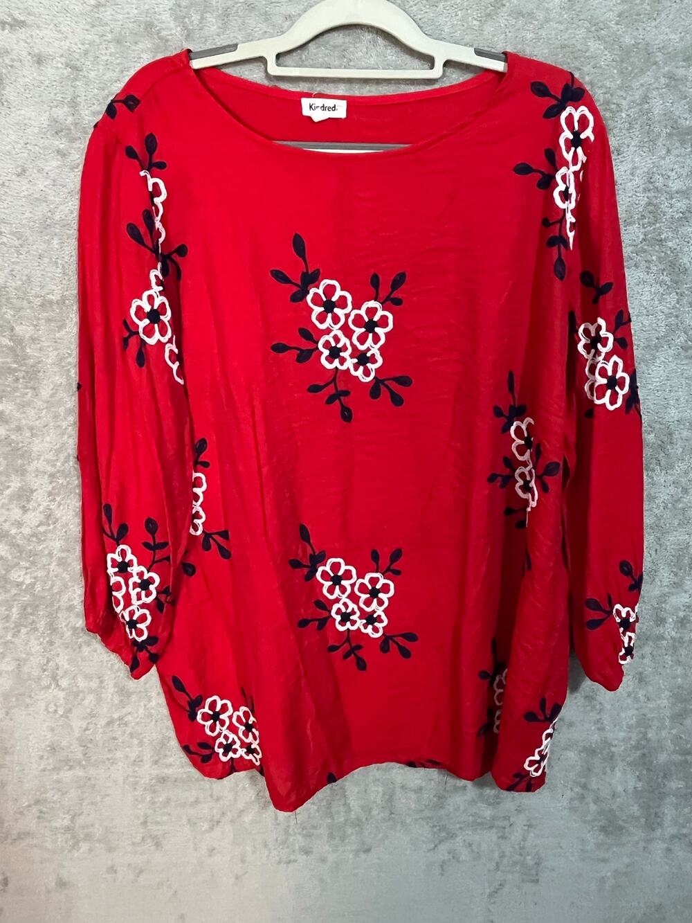 Kindred Blouse 3X Red Floral Embroidered Crinkle Fabric Boho Summer Office